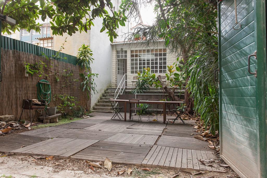 Central, Charming, Quiet, Garden And Parking Lissabon Exterior foto